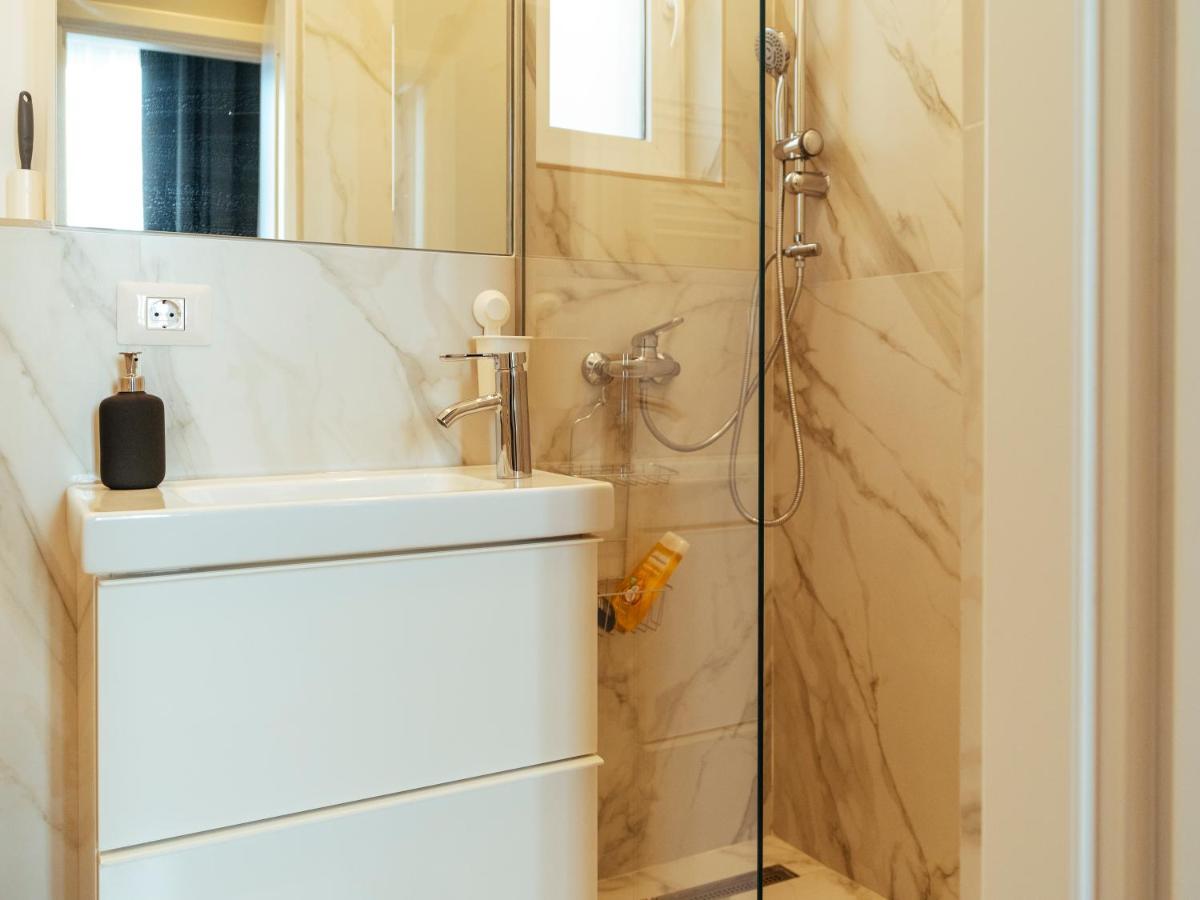 Beautiful Apartment - Top Location - Amazing Balcony Bukarest Eksteriør billede