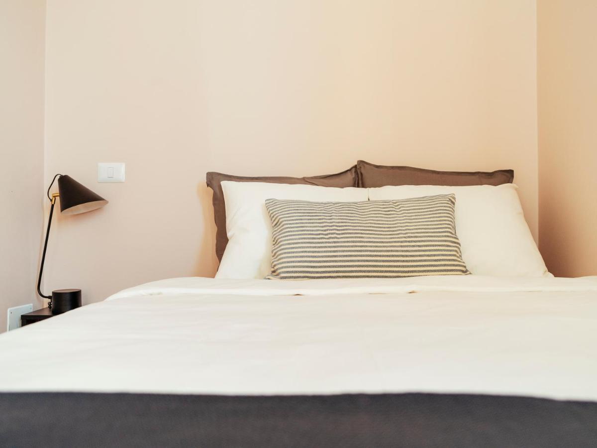 Beautiful Apartment - Top Location - Amazing Balcony Bukarest Eksteriør billede
