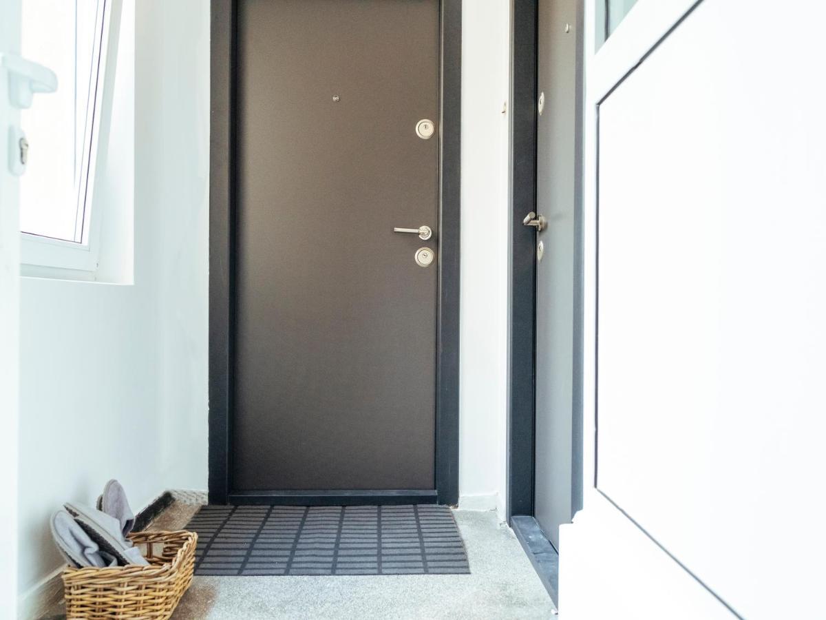 Beautiful Apartment - Top Location - Amazing Balcony Bukarest Eksteriør billede
